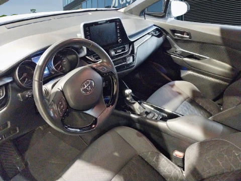 Toyota C-HR 2.0 180H Advance