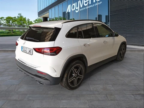 Mercedes-Benz GLA GLA 200 D