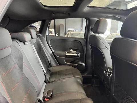 Mercedes-Benz GLA 200 D