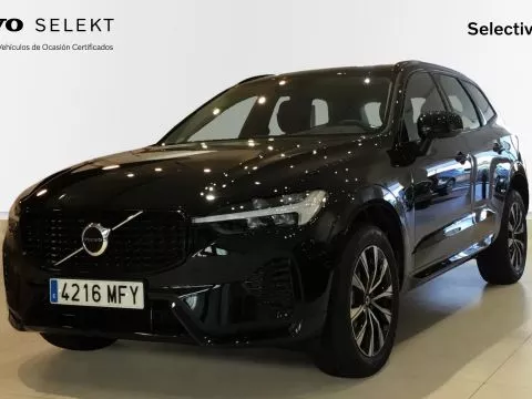 Volvo XC60 B4 (D) PLUS DARK