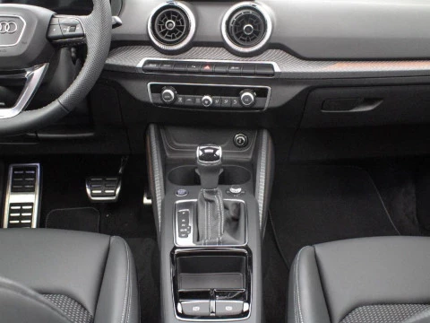 Audi Q2 AUDI Q2 ADRENALIN BLACK EDITION 35 TDI 110(150) KW(CV) S TRONIC