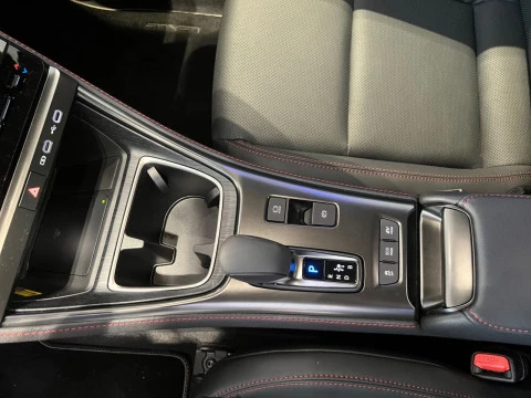 Lexus LBX 1.5 136cv HEV Elegant