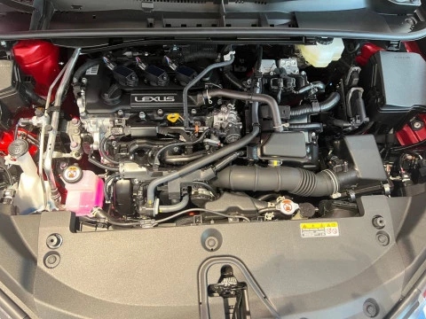 Lexus LBX 1.5 136cv HEV Elegant