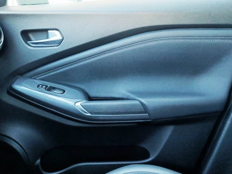 Nissan Juke 1.0 DIG-T 84KW N-CONNECTA DCT 5P