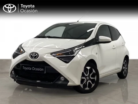 Toyota Aygo 1.0 70 x-play Toyota Aygo 1.0 70 x-play