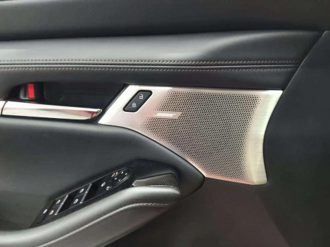 Mazda3 2.5 E-SKYACTIV-G TAKUMI 140 5P