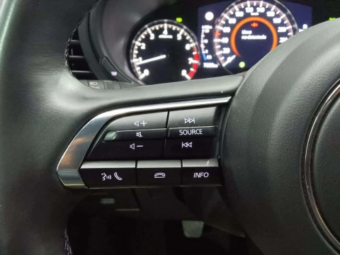 Mazda3 2.5 E-SKYACTIV-G TAKUMI 140 5P