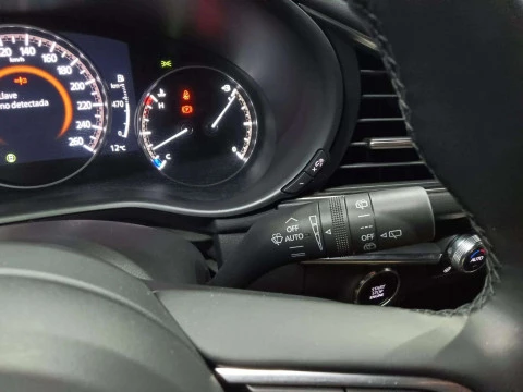 Mazda3 2.5 E-SKYACTIV-G TAKUMI 140 5P