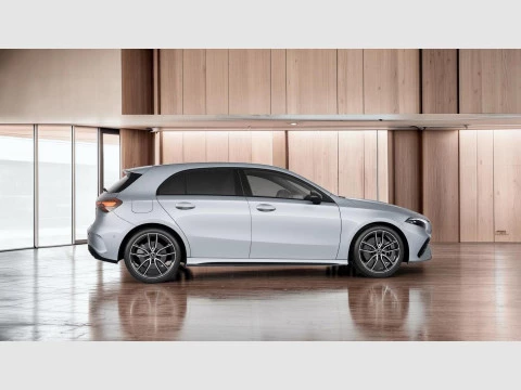 Mercedes-Benz Clase A A 250 e con tecnologia hibrida EQ