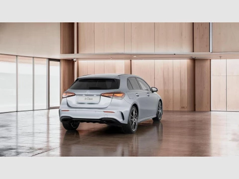 Mercedes-Benz Clase A A 250 e con tecnologia hibrida EQ