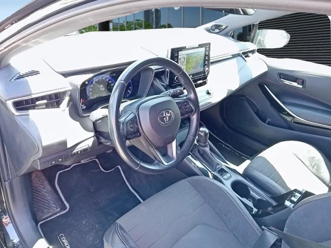 Toyota Corolla 2.0 180H ADVANCE E-CVT