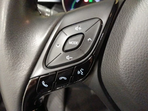Toyota C-HR 2.0 180H Advance