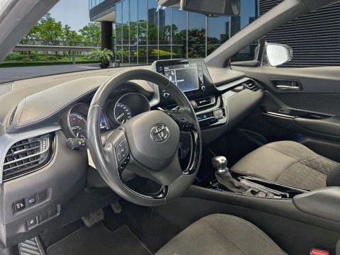 Toyota C-HR 2.0 180H Advance