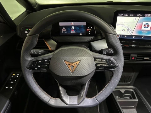 Cupra Born 58 kWh 150 kW (204 CV)