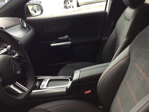 Mercedes-Benz EQA  250+ + AMG Line