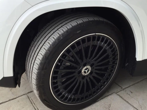 Mercedes-Benz EQA  250+ + AMG Line