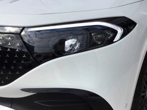 Mercedes-Benz EQA  250+ + AMG Line