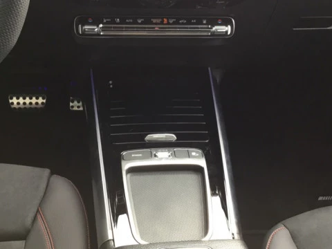 Mercedes-Benz EQA  250+ + AMG Line