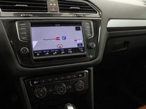 Volkswagen Tiguan 2.0 TDI SCR 190HP DSG 4WD SPORT BMT 190 5P
