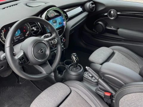 MINI Cooper  100 kW (136 CV)