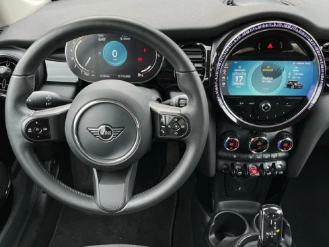 MINI Cooper  100 kW (136 CV)