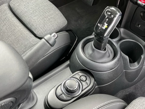 MINI Cooper  100 kW (136 CV)