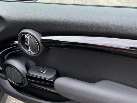 MINI Cooper  100 kW (136 CV)