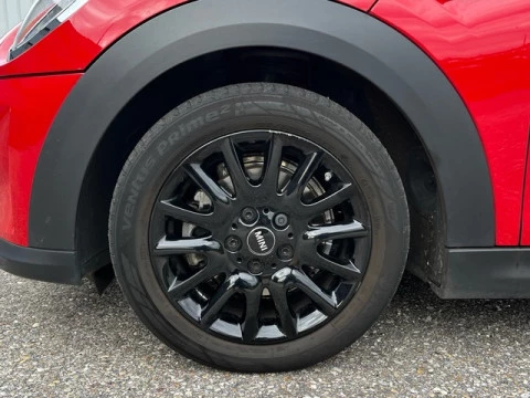 MINI Cooper  100 kW (136 CV)