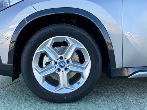 BMW iX1 eDrive20 150 kW (204 CV)
