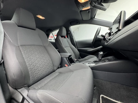 Toyota Corolla 1.8 125H ACTIVE TECH E-CVT