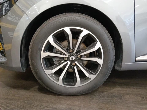 Renault Clio techno Eco-G 100cv (74kW)