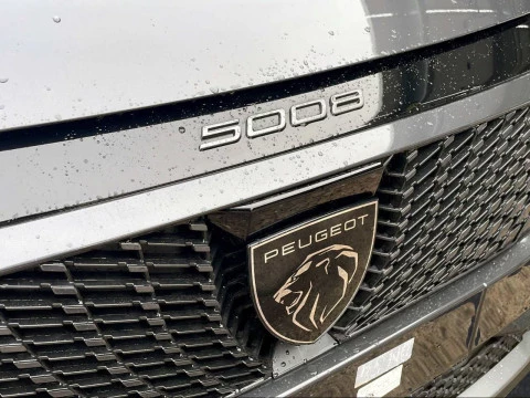 Peugeot 5008 Hybrid 1.2 100KW Allure eDCS6