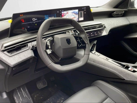 Peugeot 5008 Hybrid 1.2 100KW Allure eDCS6