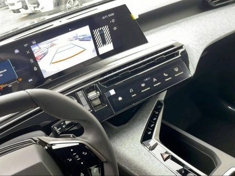 Peugeot 5008 Hybrid 1.2 100KW Allure eDCS6