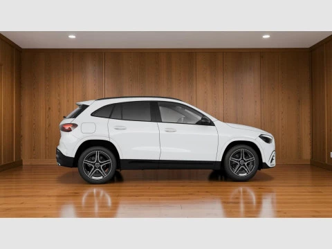Mercedes-Benz GLA  250 e con tecnologia hibrida EQ