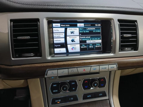 Jaguar XF 2.2 DIESEL PREMIUM LUXURY