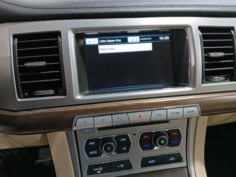 Jaguar XF 2.2 DIESEL PREMIUM LUXURY