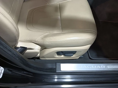 Jaguar XF 2.2 DIESEL PREMIUM LUXURY