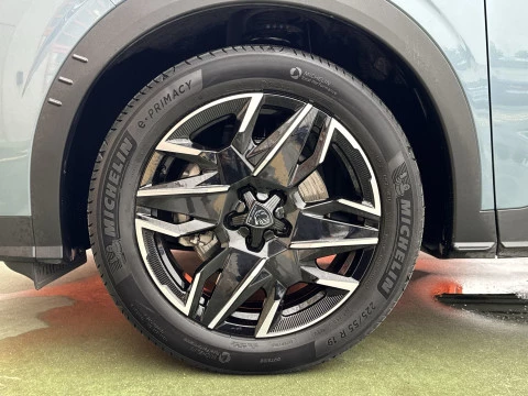 Peugeot 5008 Hybrid 1.2 GT eDCS6 100 kW (136 CV)