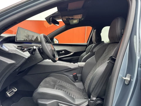 Peugeot 5008 Hybrid 1.2 GT eDCS6 100 kW (136 CV)