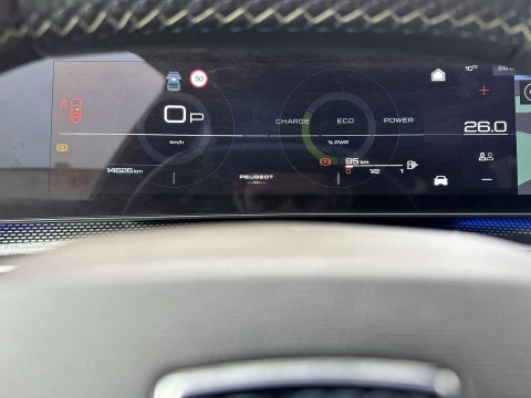 Peugeot 5008 Hybrid 1.2 GT eDCS6 100 kW (136 CV)