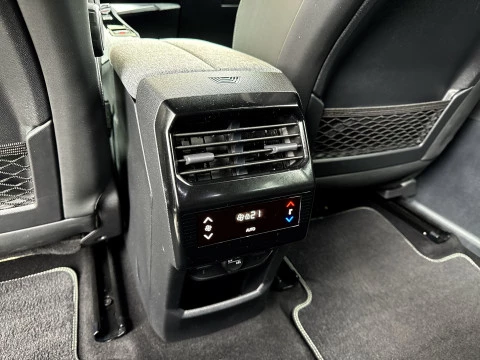 Peugeot 5008 Hybrid 1.2 GT eDCS6 100 kW (136 CV)