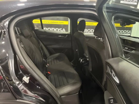Alfa Romeo Stelvio 2.2 Diesel 118kW (160CV) SUPER RWD
