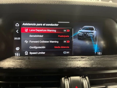 Alfa Romeo Stelvio 2.2 Diesel 118kW (160CV) SUPER RWD