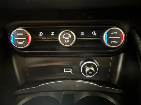 Alfa Romeo Stelvio 2.2 Diesel 118kW (160CV) SUPER RWD