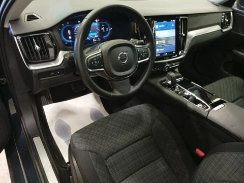 Volvo V60 2.0 T6 AWD Recharge Plus Dark Auto
