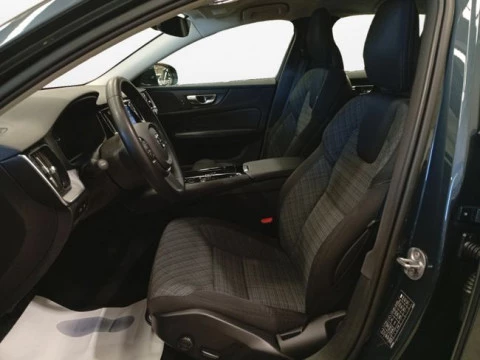 Volvo V60 2.0 T6 AWD Recharge Plus Dark Auto