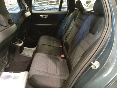 Volvo V60 2.0 T6 AWD Recharge Plus Dark Auto