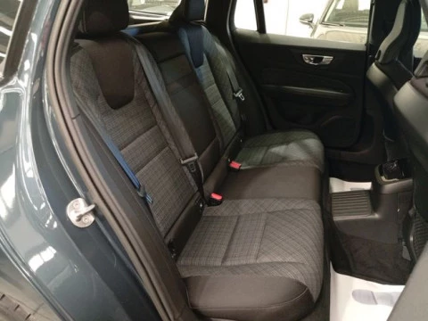 Volvo V60 2.0 T6 AWD Recharge Plus Dark Auto