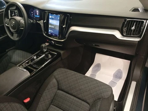 Volvo V60 2.0 T6 AWD Recharge Plus Dark Auto
